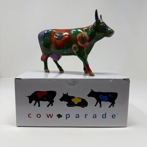 NWT Cow Parade La Vache Effleure Floral Retired Collectible Cow Figurine #9200